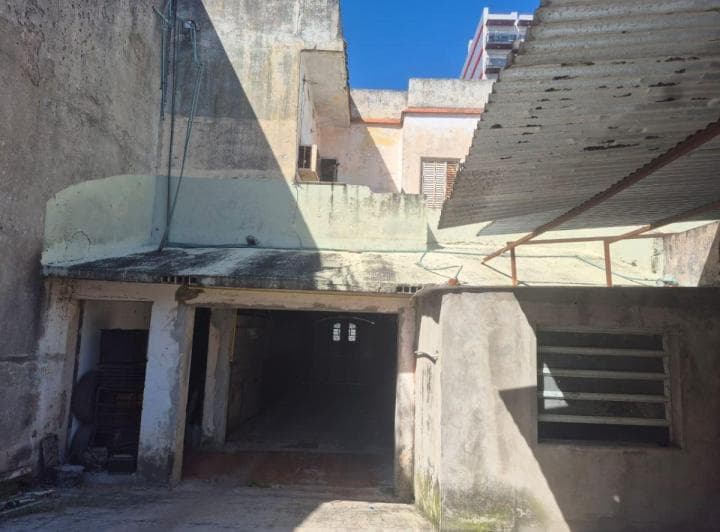 Terreno Constructoras - Posibilidad Pb + 13 Pisos - 4