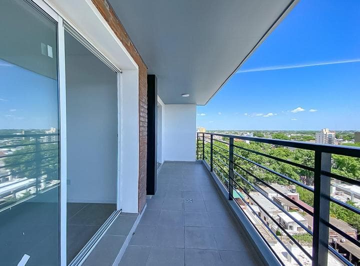 Venta - Departamento Duplex de 2 Dorm. - Arroyito - 2