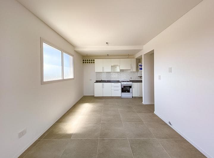 Venta - Departamento Duplex de 2 Dorm. - Arroyito - 3