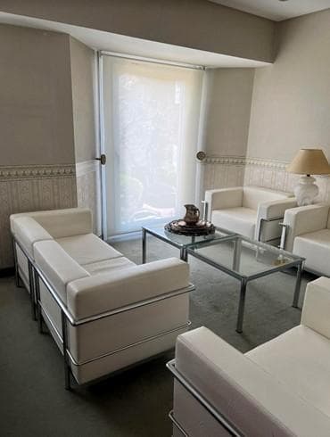 Casa en Venta en Barrio Parque. 500 m² Cub 300 m² de Jardín. Pileta. 7 Dorm, Garage Para 5 Autos. - 4