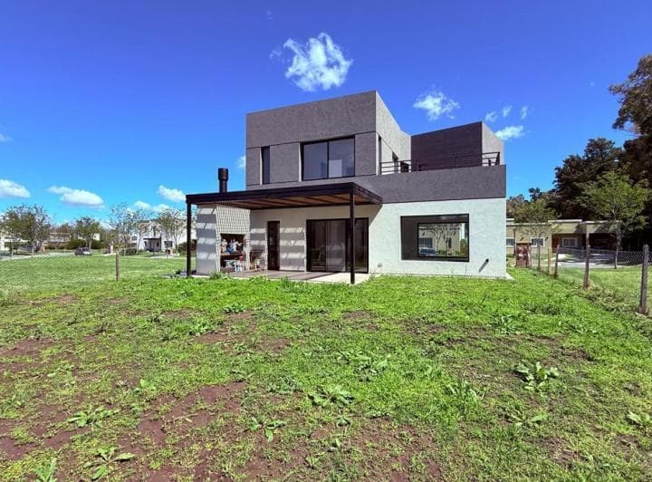 Casa a La Venta en Santo Tomás de Gran Calidad - 3