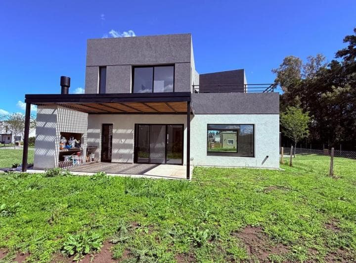 Casa a La Venta en Santo Tomás de Gran Calidad - 2