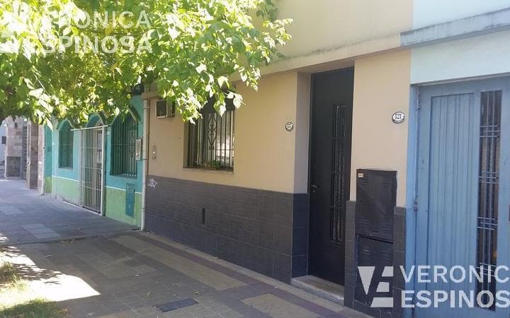 Casa en PH en Venta Moron. Zona Comercial Cuatro Ambientes - 4