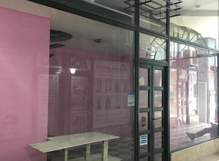 Alquiler Local Comercial Galeria Las Tejas - Lanus Este - 5