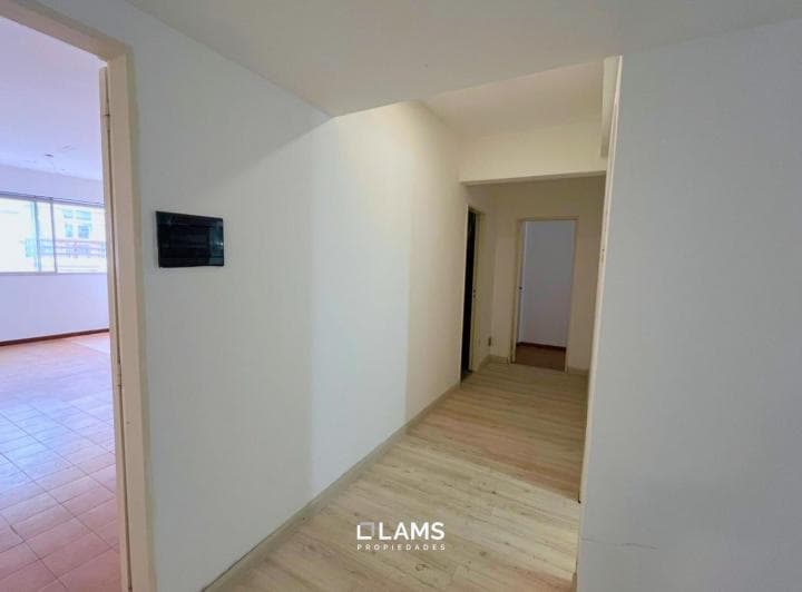 Venta - Oficina Apta Crédito - Zona Centro - 2