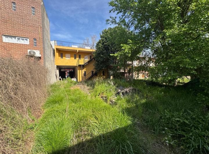 Locales a La Venta en de Vicenzo Grande, Pilar - 3