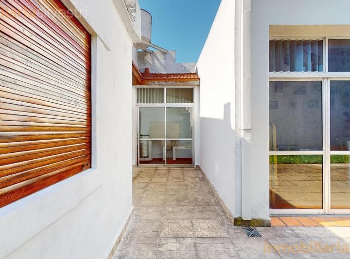 140 Entre 50 y 52 La Plata - Casa de Dos Dorm. con Local en Venta - 5