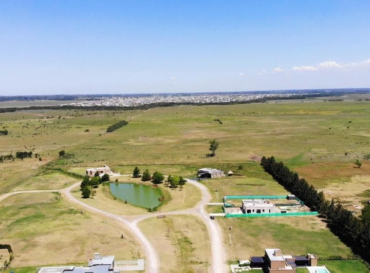 Lote de Terreno en Barrio Cerrado "Las Calandrias" - 5
