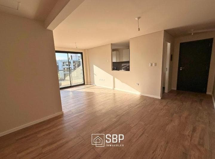 Oportunidad! Departamento 2 Dorm. en Complejo Garderie con Cochera - 2