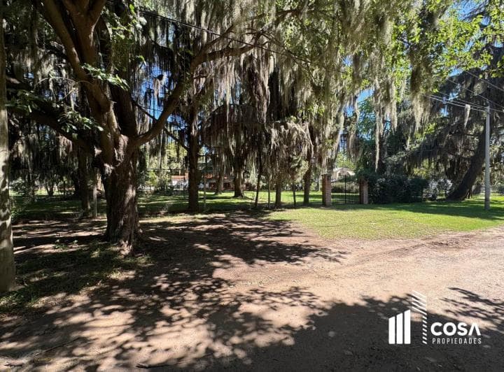 Terreno en Venta 5.693 m² en El Corazón de Funes, Ideal Para Desarrollos Inmobiliarios. - 3