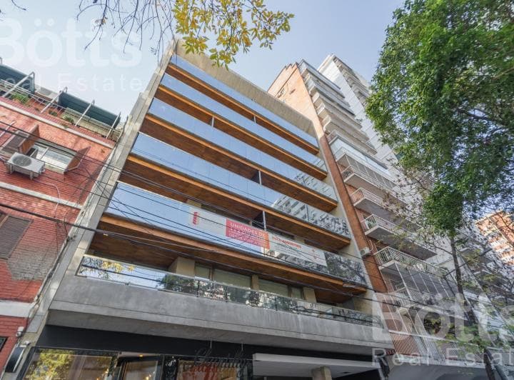Hermoso Departamento de un Ambiente Al Contra - Frente y Balcón - 2