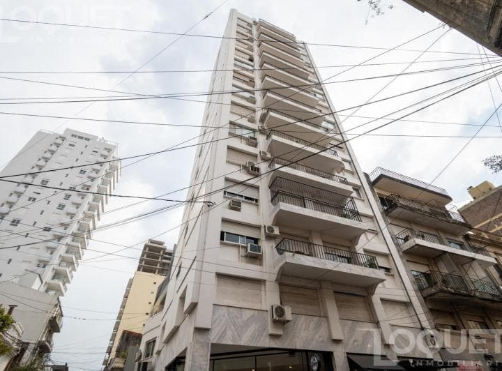 Piso de 2 Dorm., Escritorio y Cochera - 3