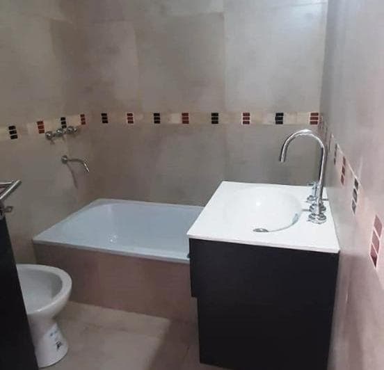 Departamento 4 Ambientes con 2 Cocheras Sum y Pileta Propia Temperley - 5