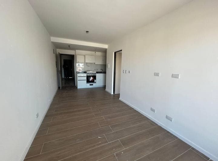 Venta: Departamento a Estrenar de Dos Dorm. y Balcón en Abasto, Rosario - 3