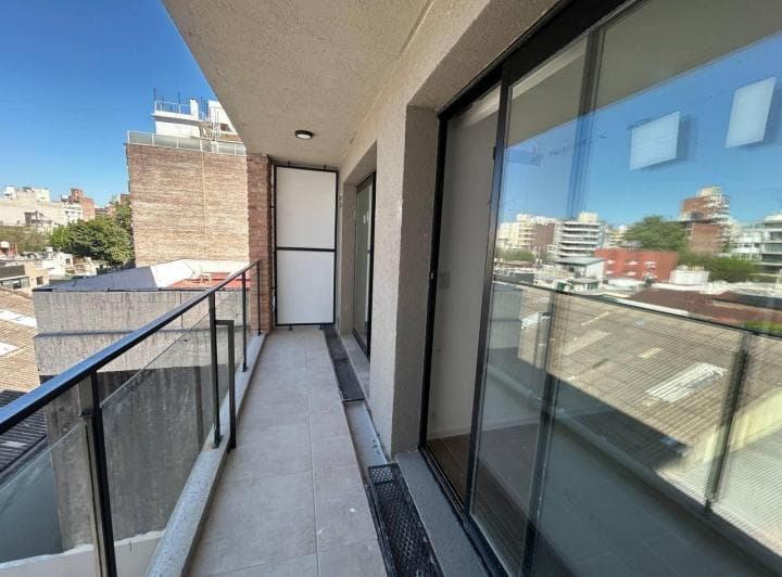 Venta: Departamento a Estrenar de Dos Dorm. y Balcón en Abasto, Rosario - 4
