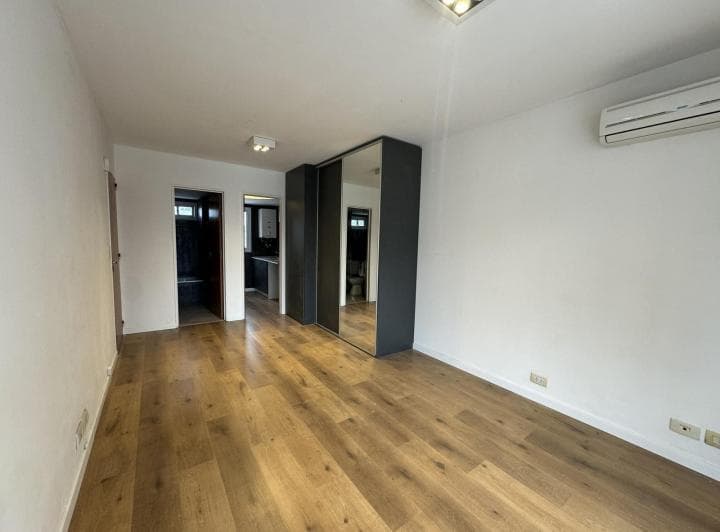 Monoambiente en Venta Refaccionado Zeballos 2027 Frente con Balcon - 3