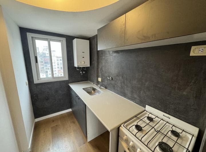 Monoambiente en Venta Refaccionado Zeballos 2027 Frente con Balcon - 5
