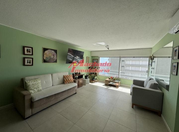 Apartamento de Dos Dorm. en Venta en Peninsula, Punta del Este - 2