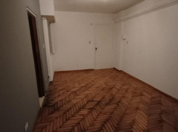 Departamento de 2 Ambientes. con Patio! Amplios Ambientes! - 2