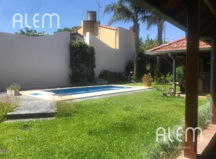 Casa en Venta en Temperley Este - 2