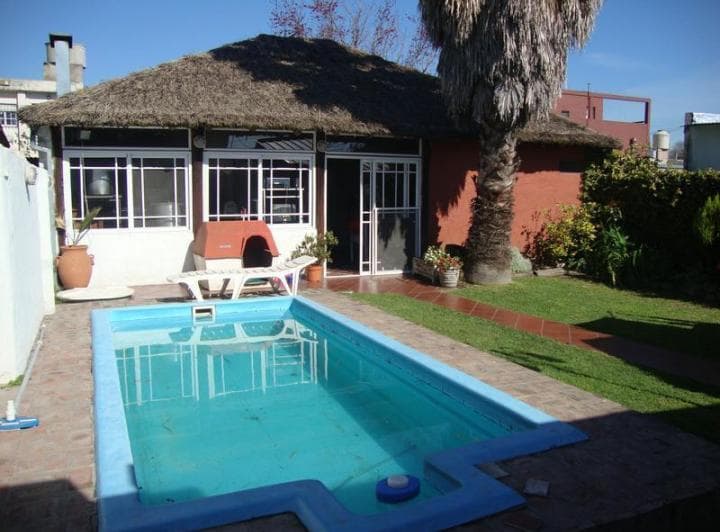 Vende: Casa - 2