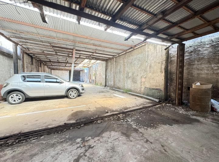 Galpón/deposito en Venta - 4