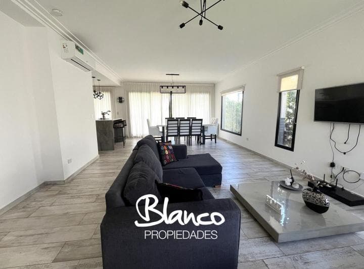Casa a La Venta en Pilar del Este, Barrio Santa Elena, Pilar, G. B. a. Zona Norte - 3