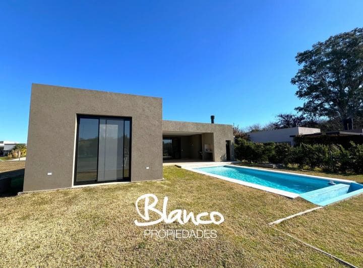 Casa en Venta en Pilar del Este, Santa Elena, Pilar, G. B. a. Zona Norte - 3