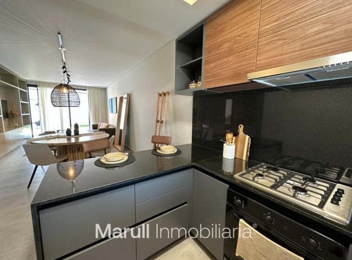 Greenville Duplex en Venta Una Sola Planta Dos Dorm. Dos Baños - 3