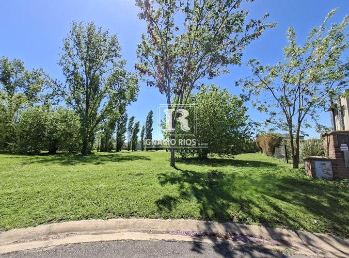 Lote en Venta de 1013 m², en San Matias - Area 2. - 3