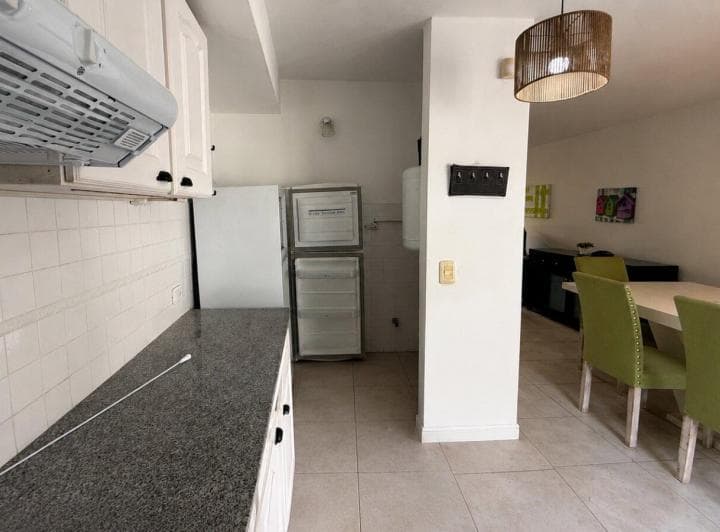 Triplex Moderno en Venta Pinamar Centro Gas Natural Cochera Financiacion Permuta Parcial Cercano Al - 5