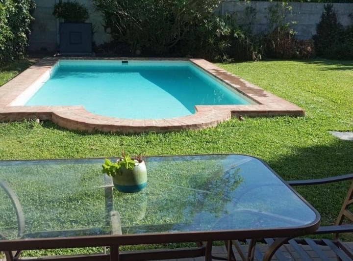 Casa en Venta en City Bell - Parque y Pileta - 3