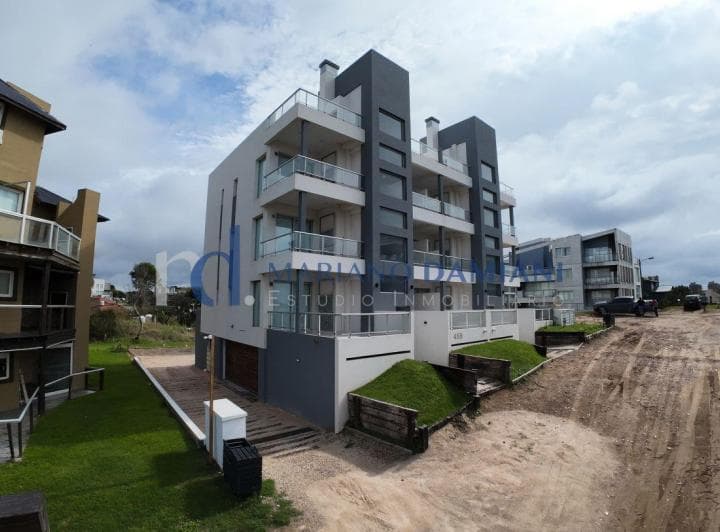 Venta de Departamento 1 Dormitorio en Mar de Ostende, Pinamar - 2