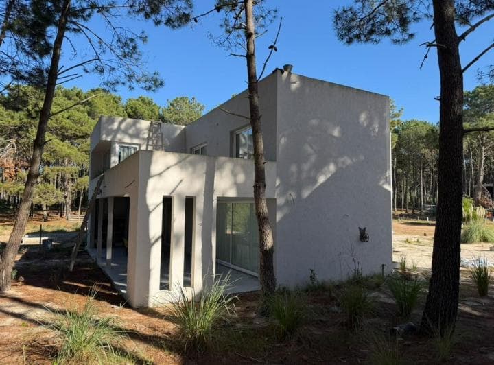 Casa en Venta en Villarobles, Barrio Brisas, Cerca del Mar - 4