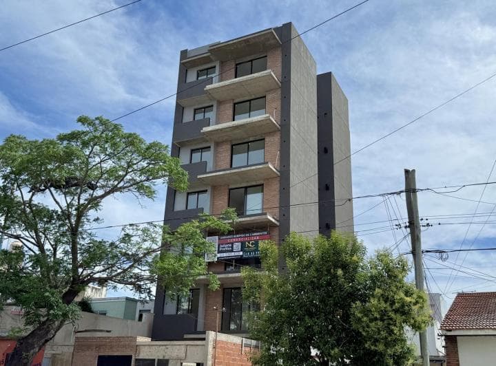 Departamento en Venta de 2 Ambientes en Quilmes Oeste - 3
