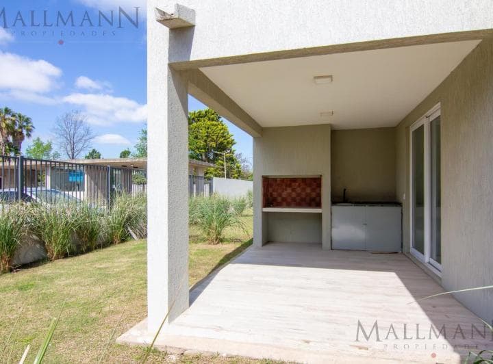 Casa Duplex 4 Ambientes en Venta a Estrenar en Chic Village Km 47 - 5