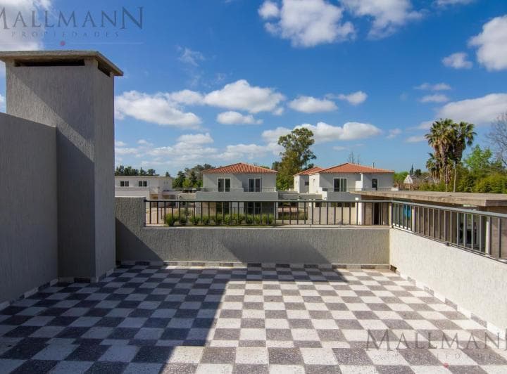 Casa Duplex 4 Ambientes en Venta a Estrenar en Chic Village Km 47 - 4