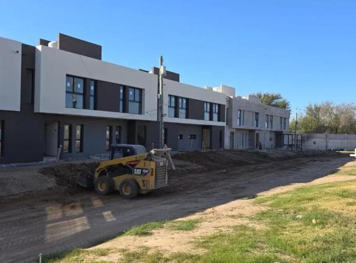 Venta Casa Housing Florento Barrio Jardin - Dos Dorm. - 2