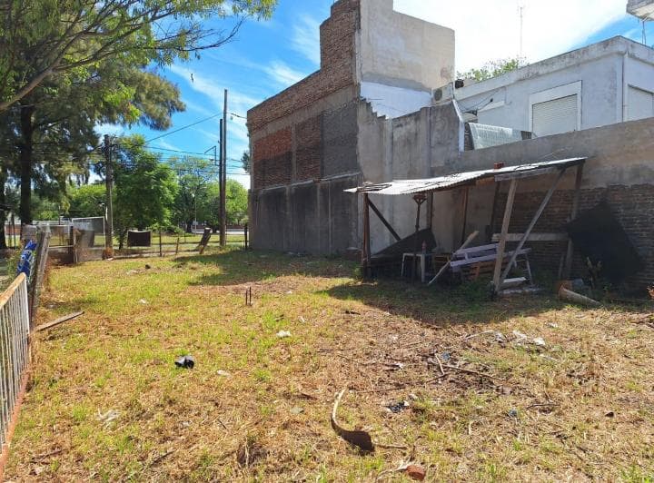 Venta Lote Terreno 241 m² Zona Residencial Barrrio Parque - 2