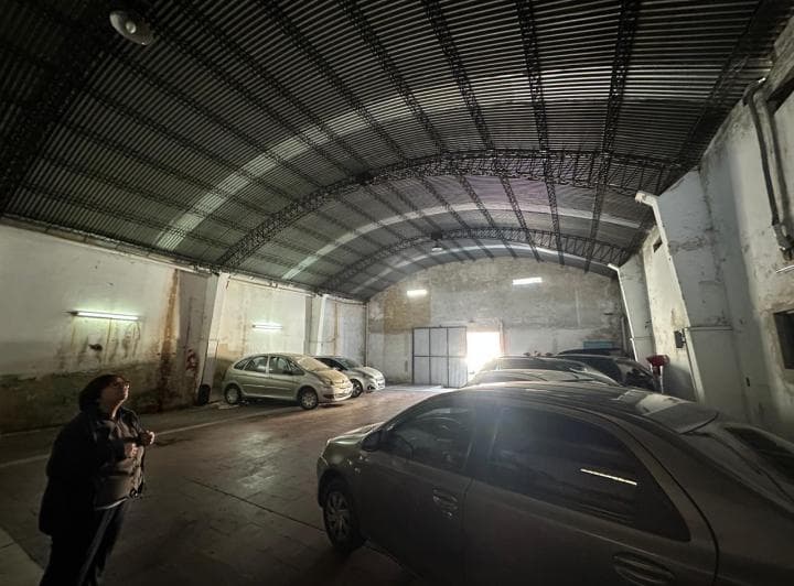 Deposito en Venta - 335 m² - Sarandi. - 3