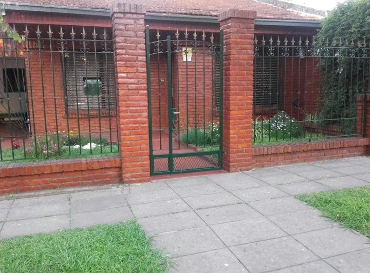 Venta Casa en Planta Baja Ituzaingó Norte - 2