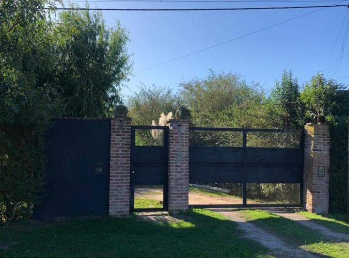 Hermosa Casa en Calle 75 Entre 186 y 187 - 2