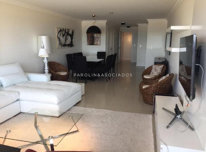 Hermoso Apartamento de 3 Dorm. en Venta, Torre Imperiale - Punta del Este. - 4