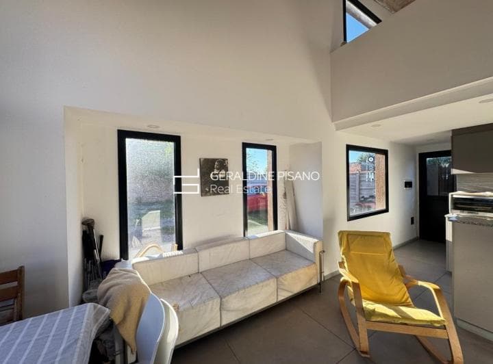 Departamento Dúplex en Venta en Escobar, G. B. a. Zona Norte, Argentina - 2
