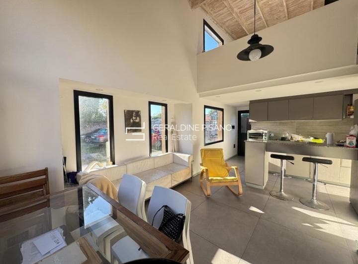 Departamento Dúplex en Venta en Escobar, G. B. a. Zona Norte, Argentina - 3