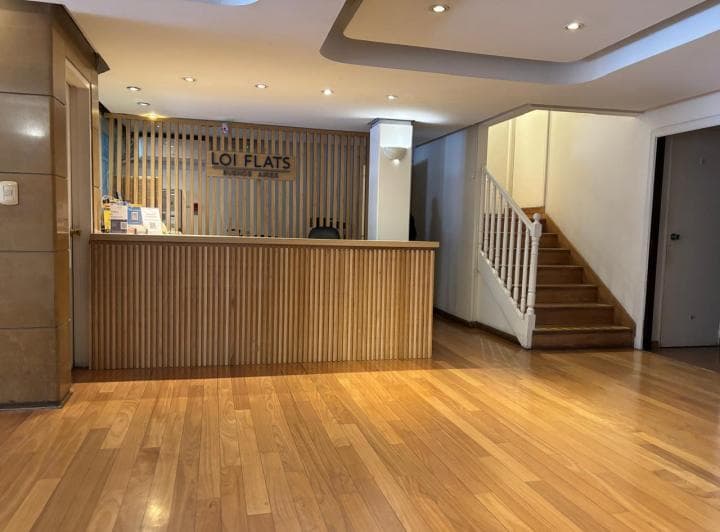 Venta - Departamento - 2 Ambientes - Impecable - Sol - Seguridad 24 Hs. - 5