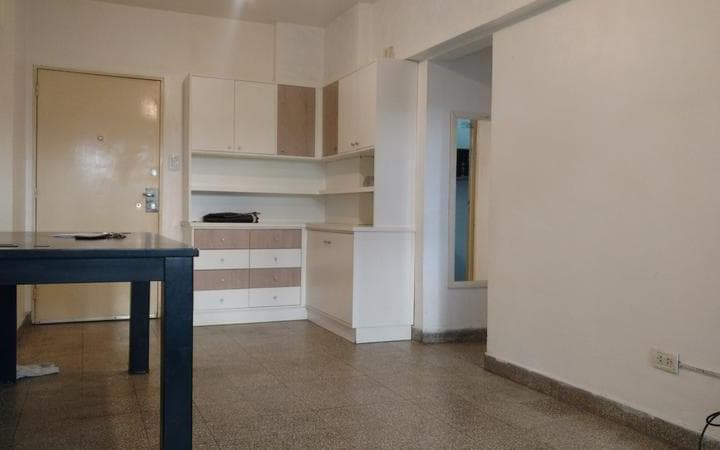 Balvanera - Departamento 2 Amb. Al Frente con Balcón - 5