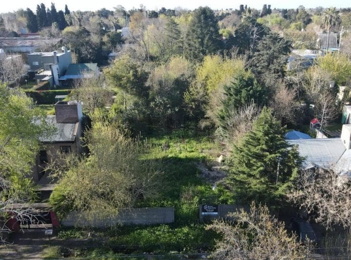 Lote 10x48 en Venta - City Bell, Barrio La Emilia - 2