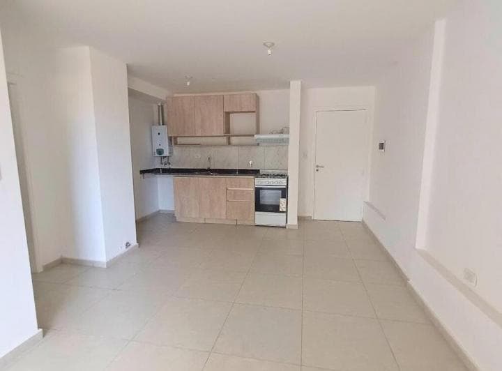 Departamento en Venta 1 Dormitorio con Balcón Torre Eladia - 2