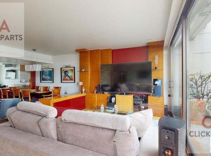 Venta - 6 Ambientes Piso Alto - Se Toma Deptos o Lote en Parte de Pago - Caballito - 2